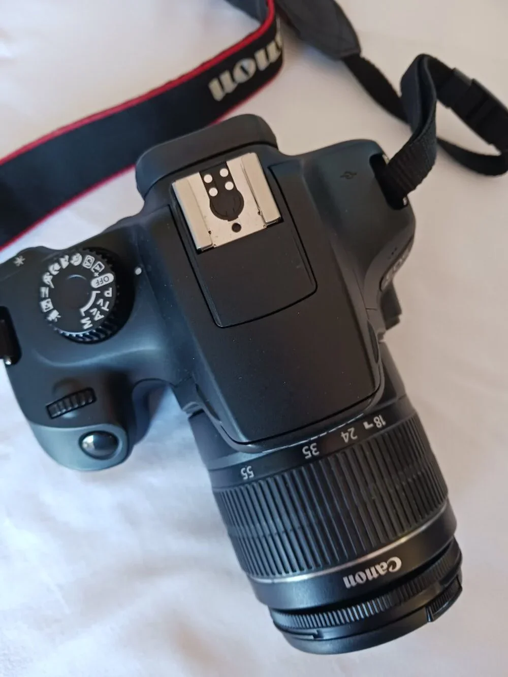 Canon EOS 4000D